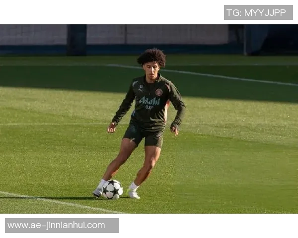 斯通斯赞福登重拾快乐状态称其无球时依然努力付出